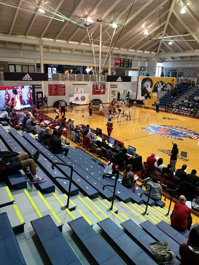 Holiday Hoopsgiving — photo 10